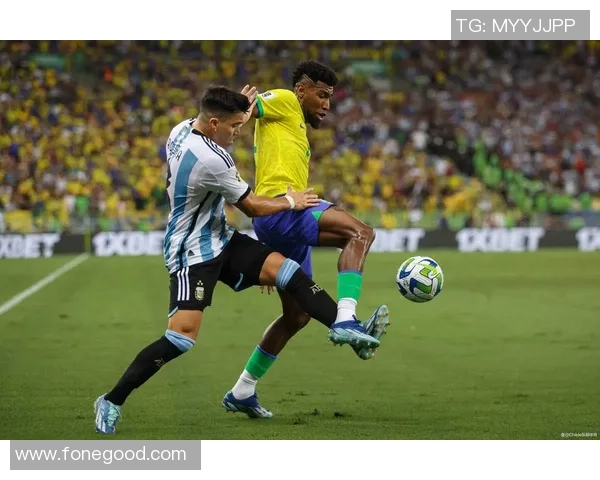 内向性格的足球明星们如何在赛场上展现自我与激情