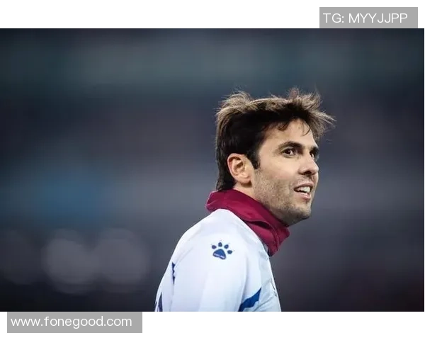 足球明星卡卡的寸头造型如何影响他的职业生涯与个人魅力