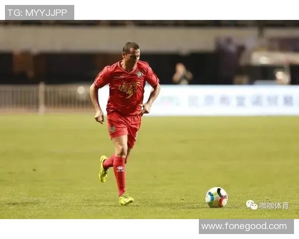 足球大东的传奇之路:从草根球员到世界舞台的闪耀明星 足球大东的传奇之路:从草根球员到世界舞台的闪耀明星